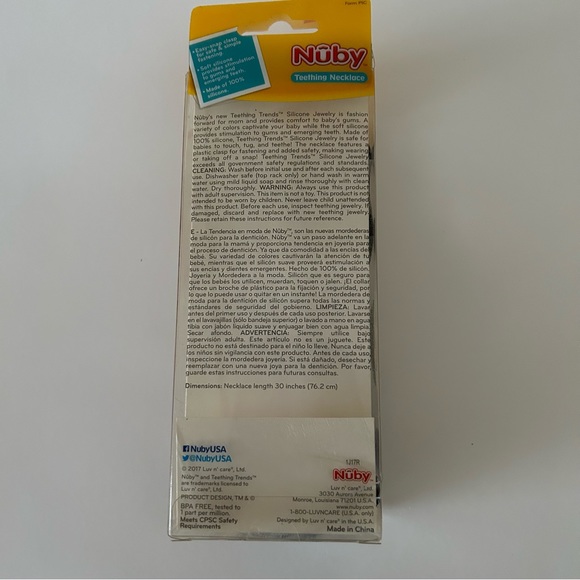 Mom's Teether Necklace for Baby to play with Round Pendant Soft SiliconeBPA Free - Picture 8 of 9